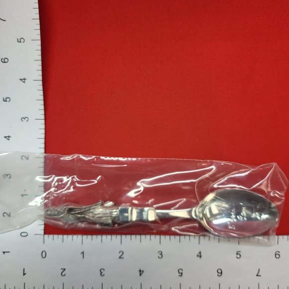 Reed & Barton Ghost of Christmas Future Collectors Spoon 1994 - Picture 9 of 14